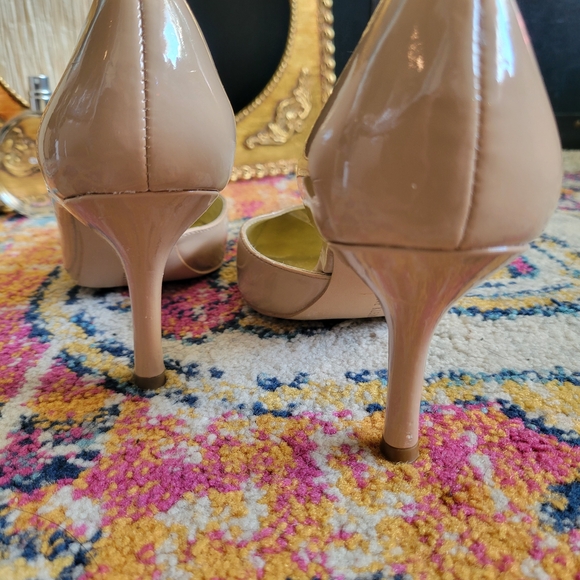 Anne Klein Nude Patent Heels - Picture 6 of 15